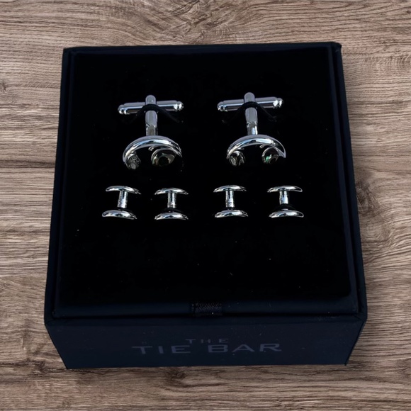 THE TIE BAR Silver Cufflinks & Four Stud Set - Picture 1 of 3